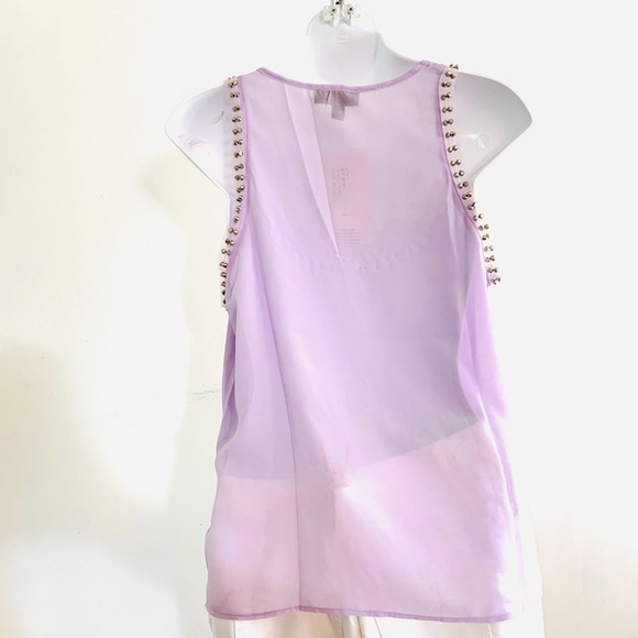 Rose Burg Sleeveless Blouse - Picture 2 of 7